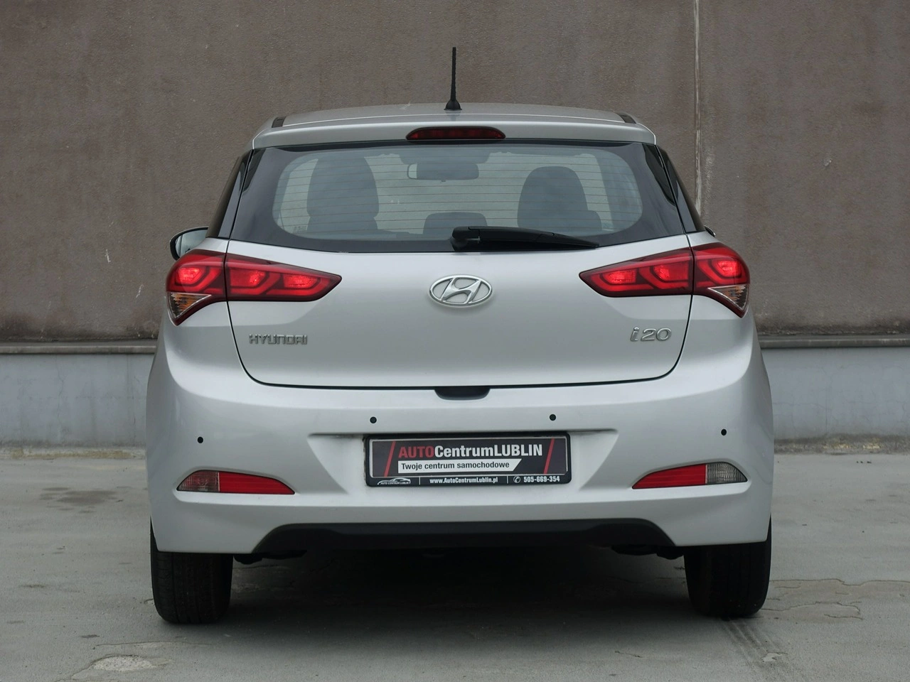 Hyundai i20 - Zdjęcie 8
