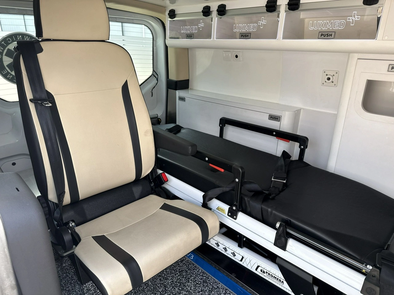 Ford Transit Connect - Zdjęcie 18