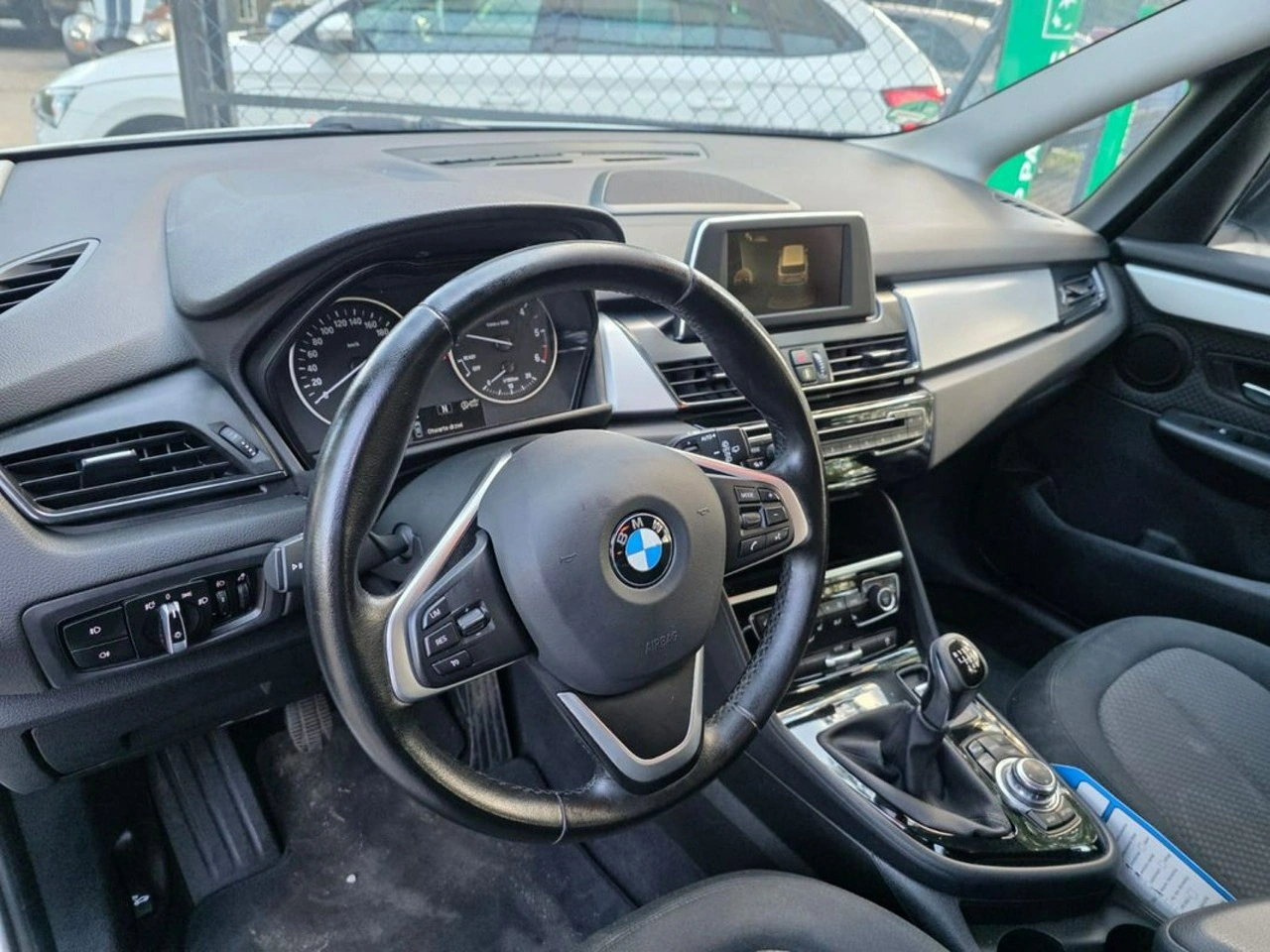 BMW 218 - Zdjęcie 15
