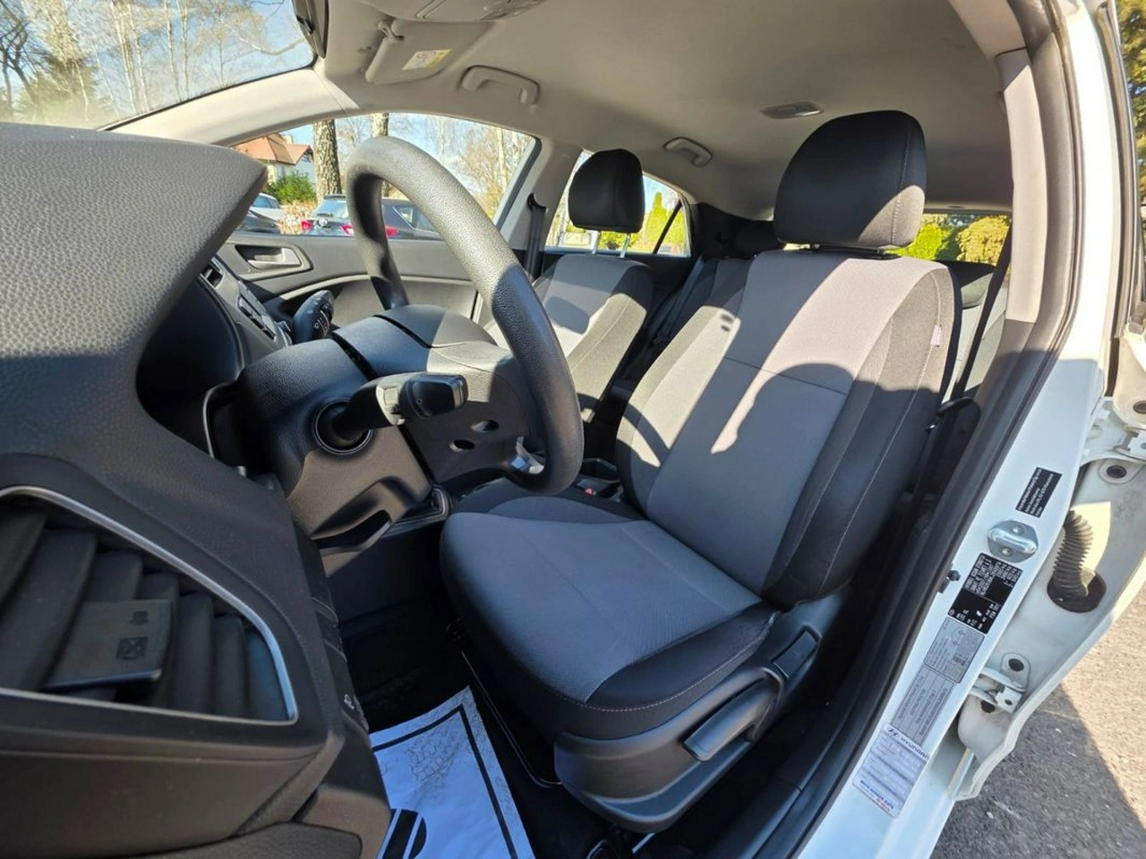 Hyundai i20 - Zdjęcie 13