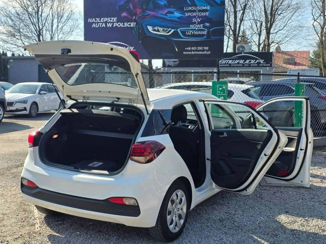 Hyundai i20 - Zdjęcie 8