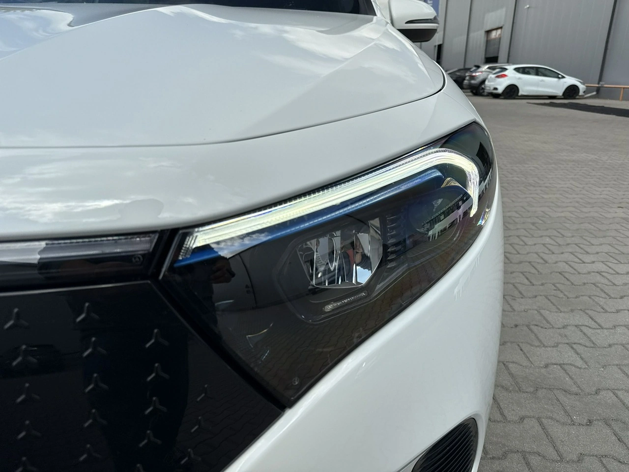Mercedes EQA - Zdjęcie 8