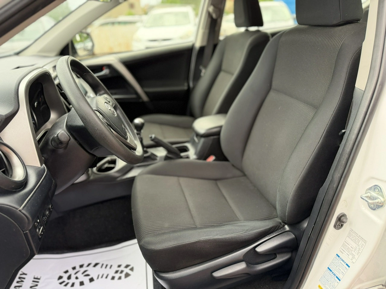 Toyota RAV-4 - Zdjęcie 15