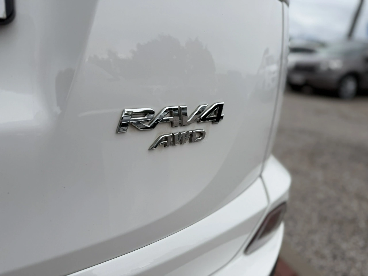Toyota RAV-4 - Zdjęcie 25