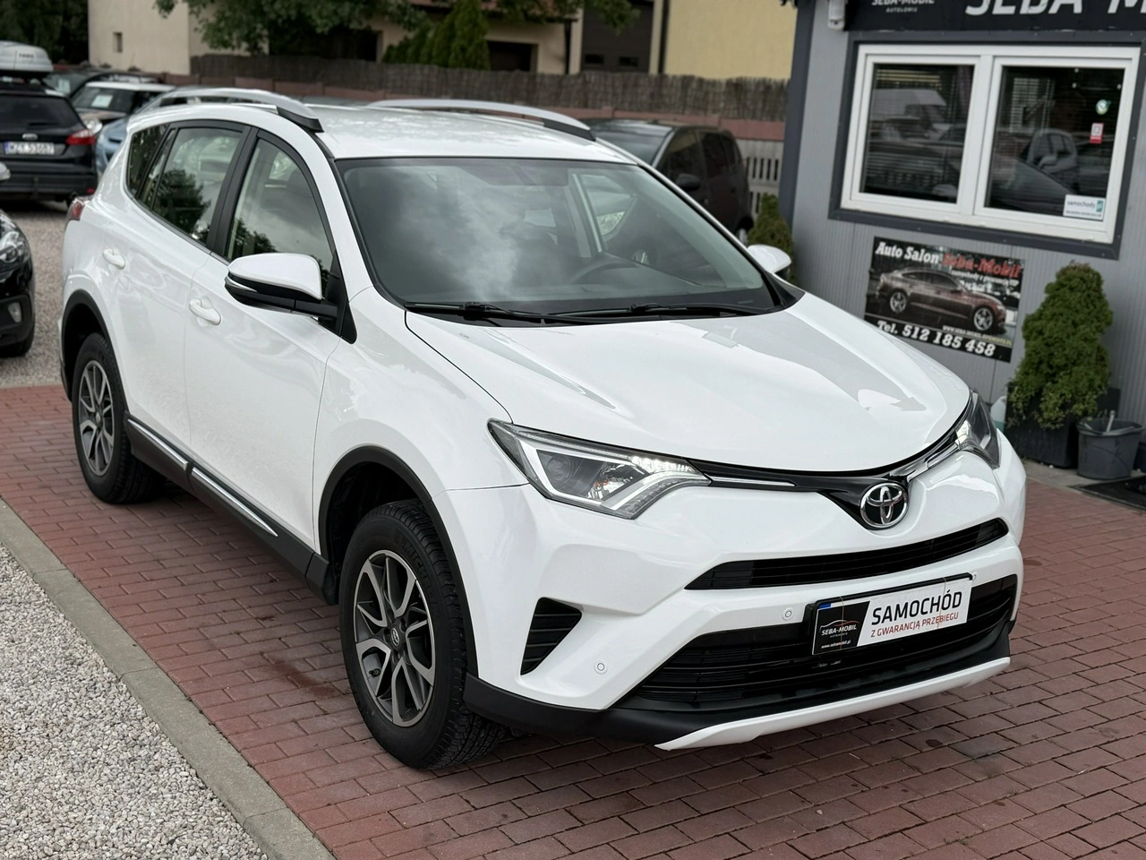 Toyota RAV-4 - Zdjęcie 4