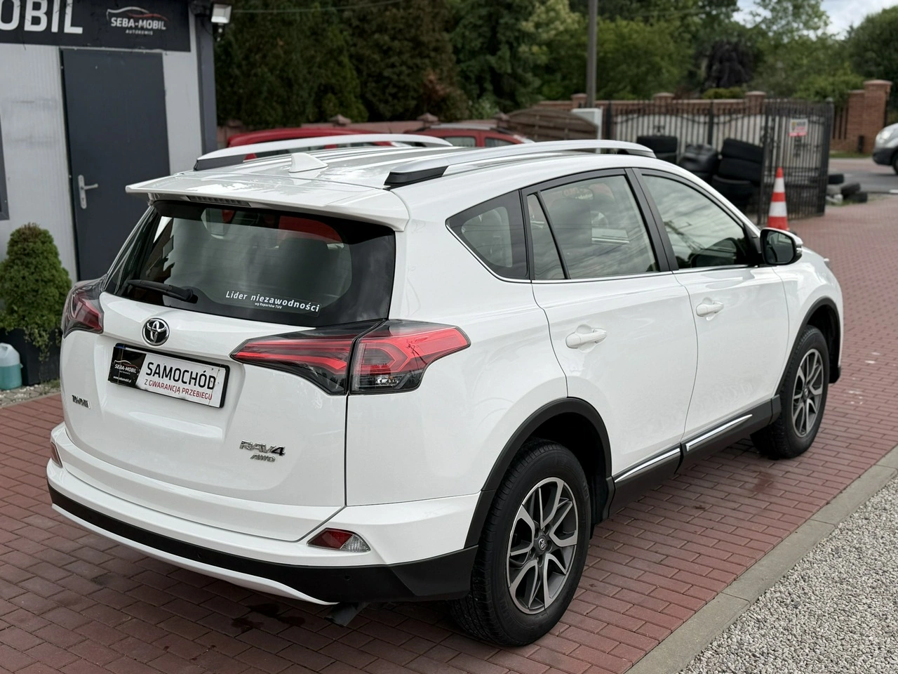 Toyota RAV-4 - Zdjęcie 8