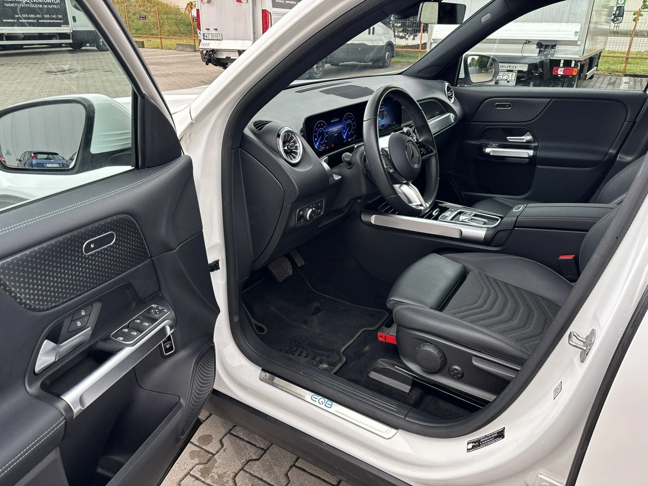 Mercedes EQB - Zdjęcie 9