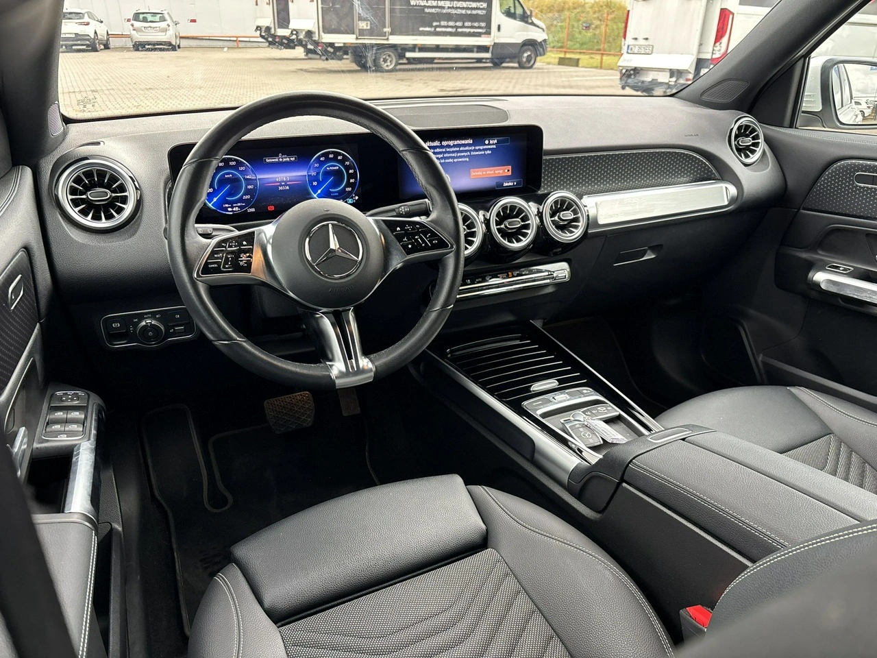 Mercedes EQB - Zdjęcie 11