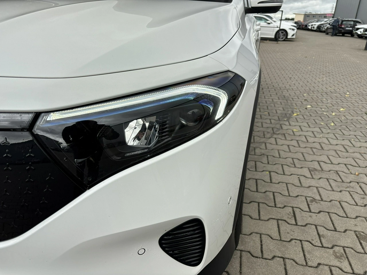 Mercedes EQB - Zdjęcie 8