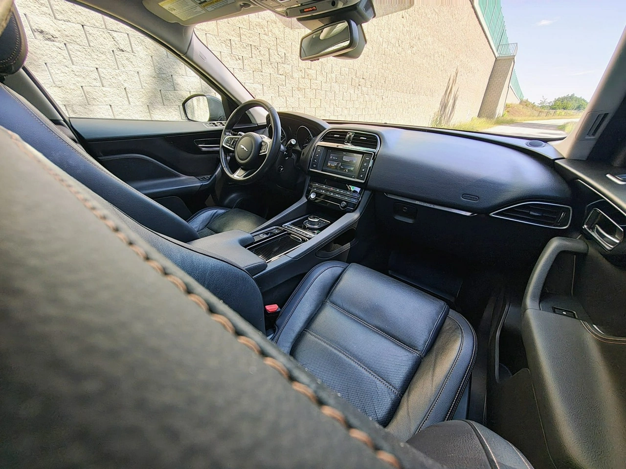Jaguar F-Pace - Zdjęcie 10