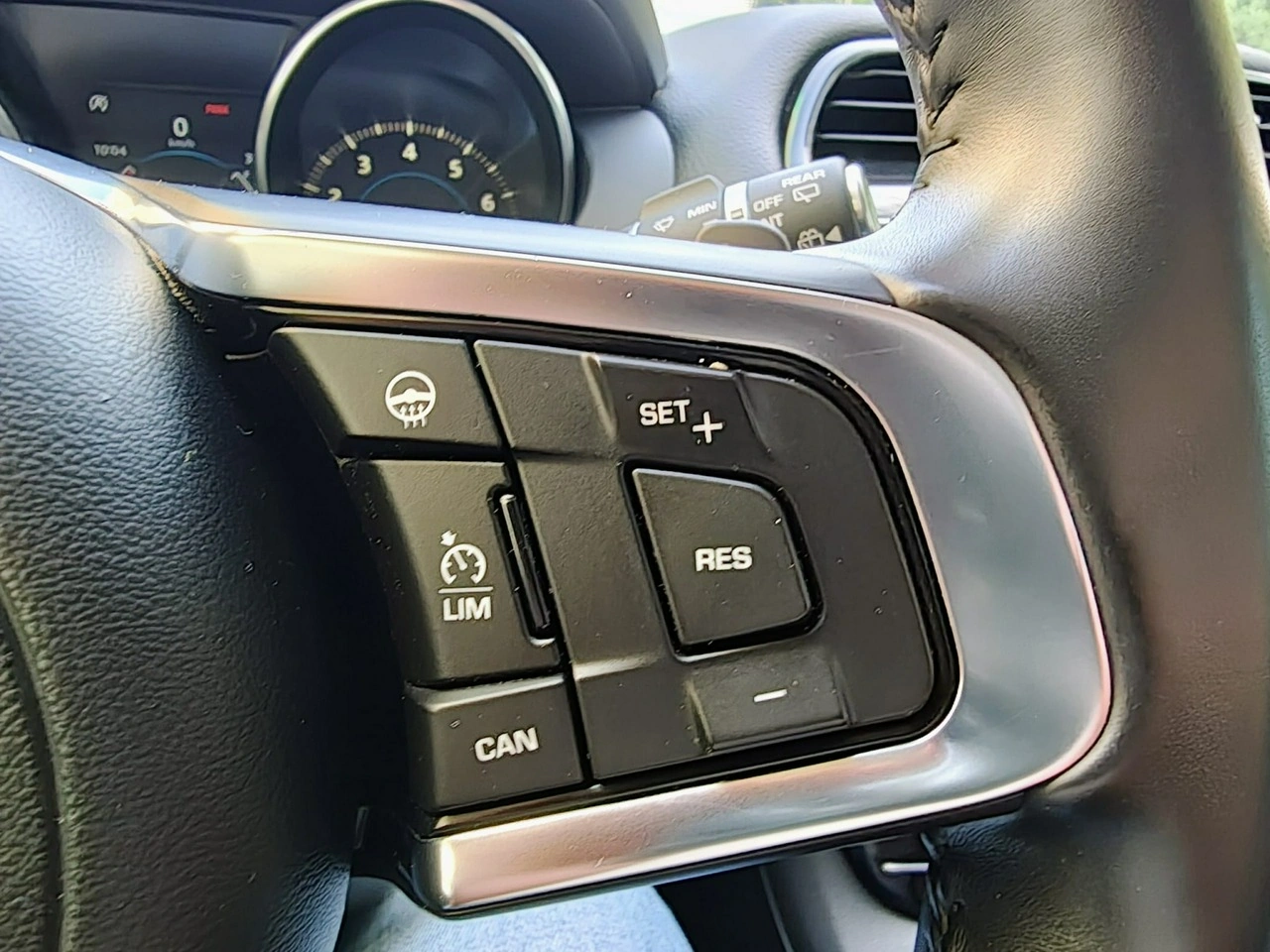 Jaguar F-Pace - Zdjęcie 21