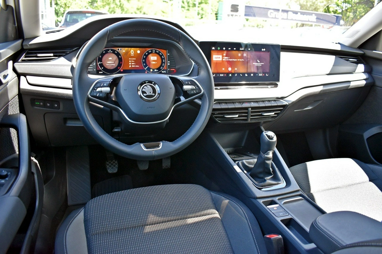 Skoda Octavia - Zdjęcie 11