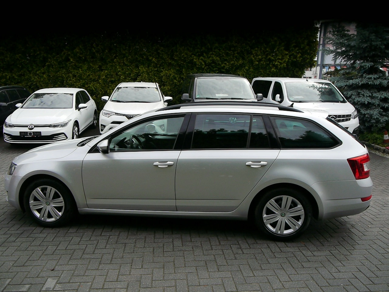 Skoda Octavia - Zdjęcie 9