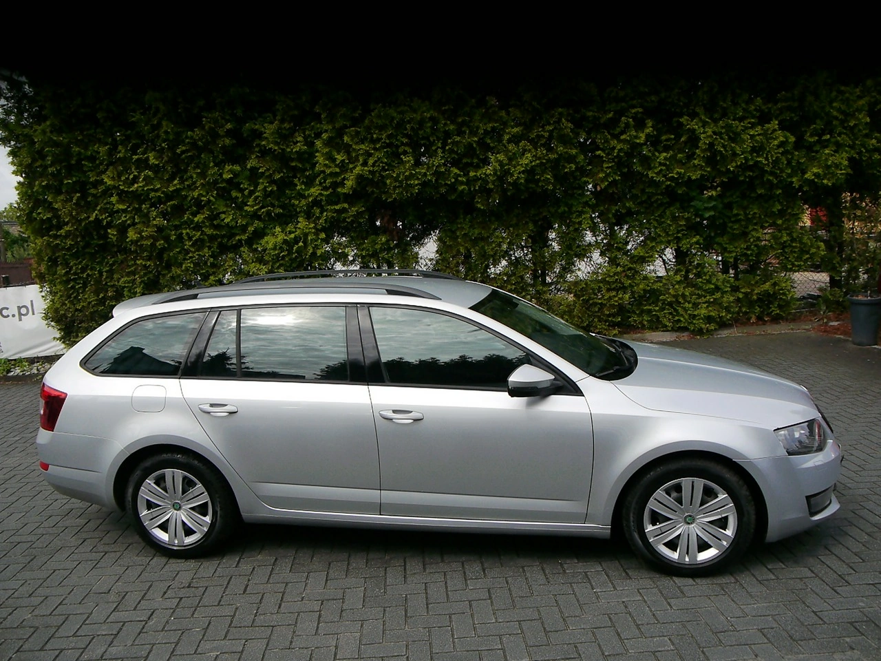 Skoda Octavia - Zdjęcie 10
