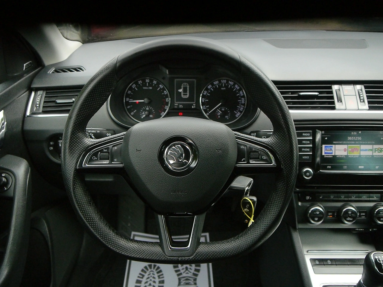 Skoda Octavia - Zdjęcie 17