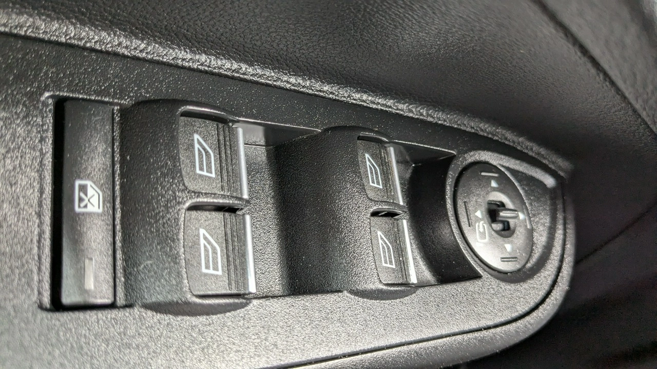 Ford B-Max - Zdjęcie 31