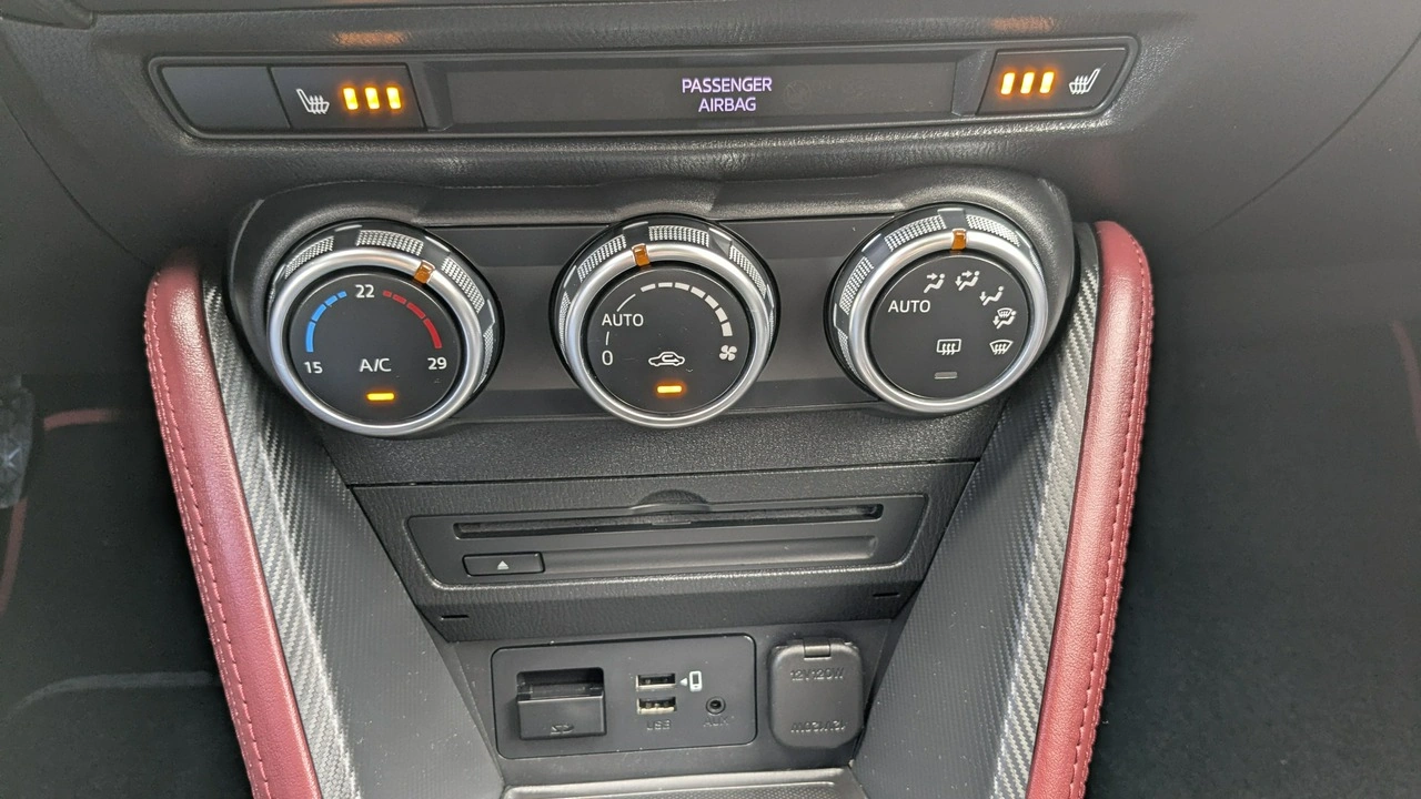 Mazda CX-3 - Zdjęcie 28