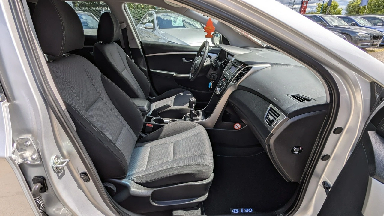 Hyundai i30 - Zdjęcie 22