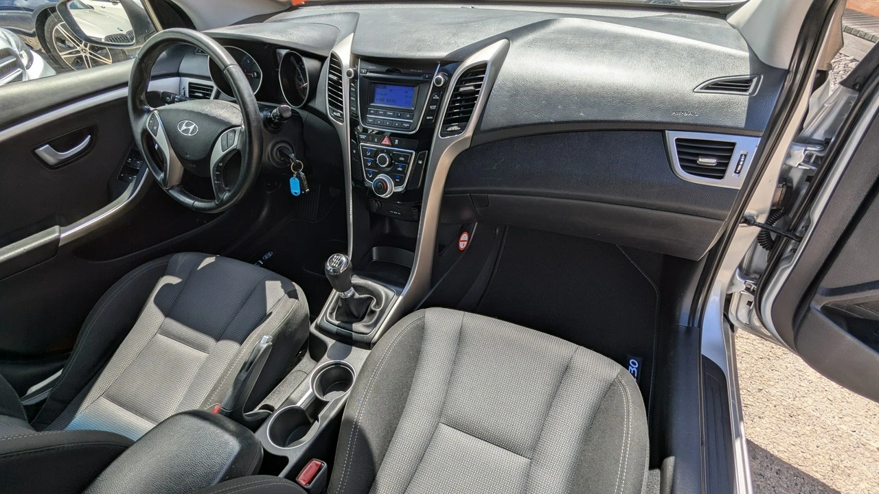 Hyundai i30 - Zdjęcie 23