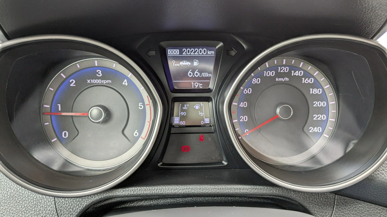 Hyundai i30 - Zdjęcie 25