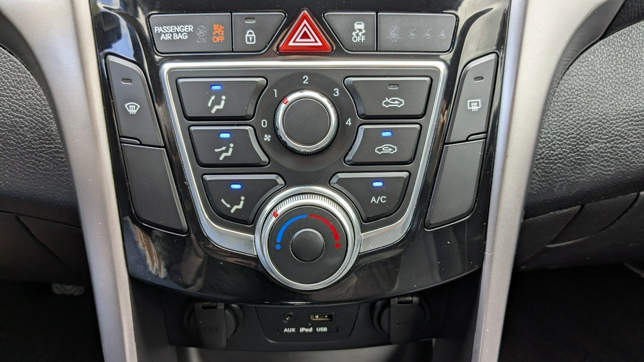 Hyundai i30 - Zdjęcie 30
