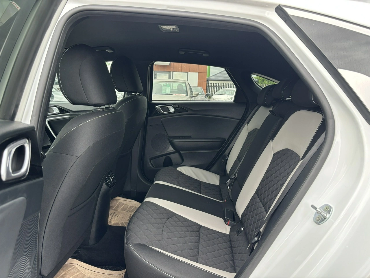 Kia Pro Cee'd - Zdjęcie 32