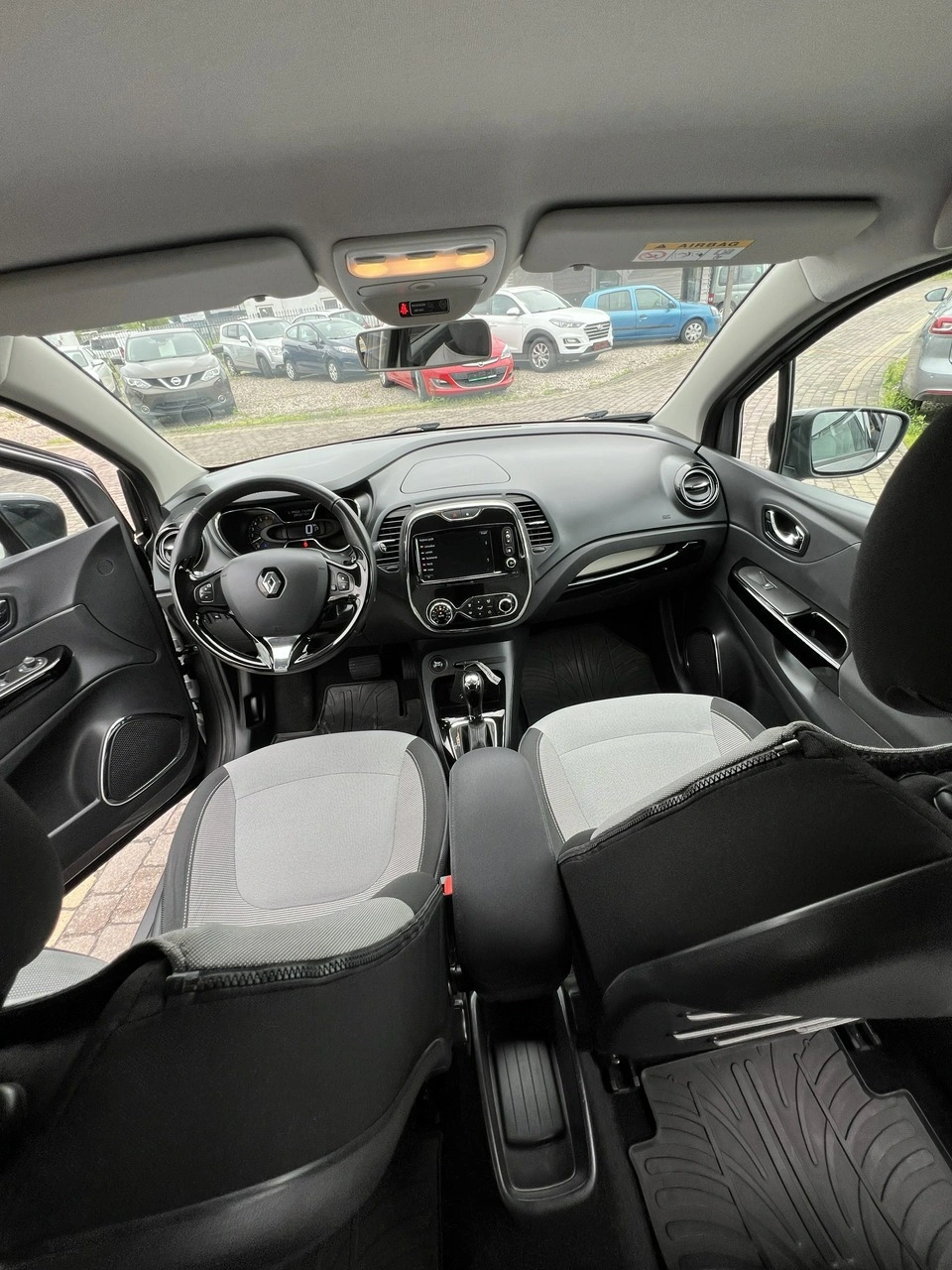 Renault Captur - Zdjęcie 11