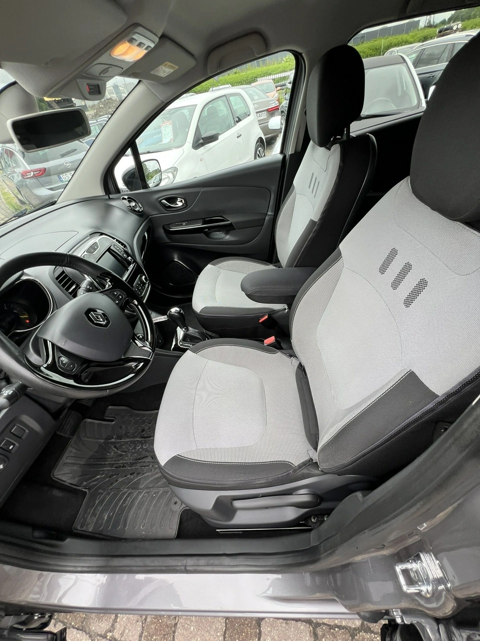 Renault Captur - Zdjęcie 15