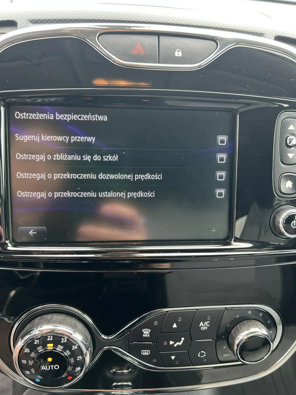Renault Captur - Zdjęcie 24