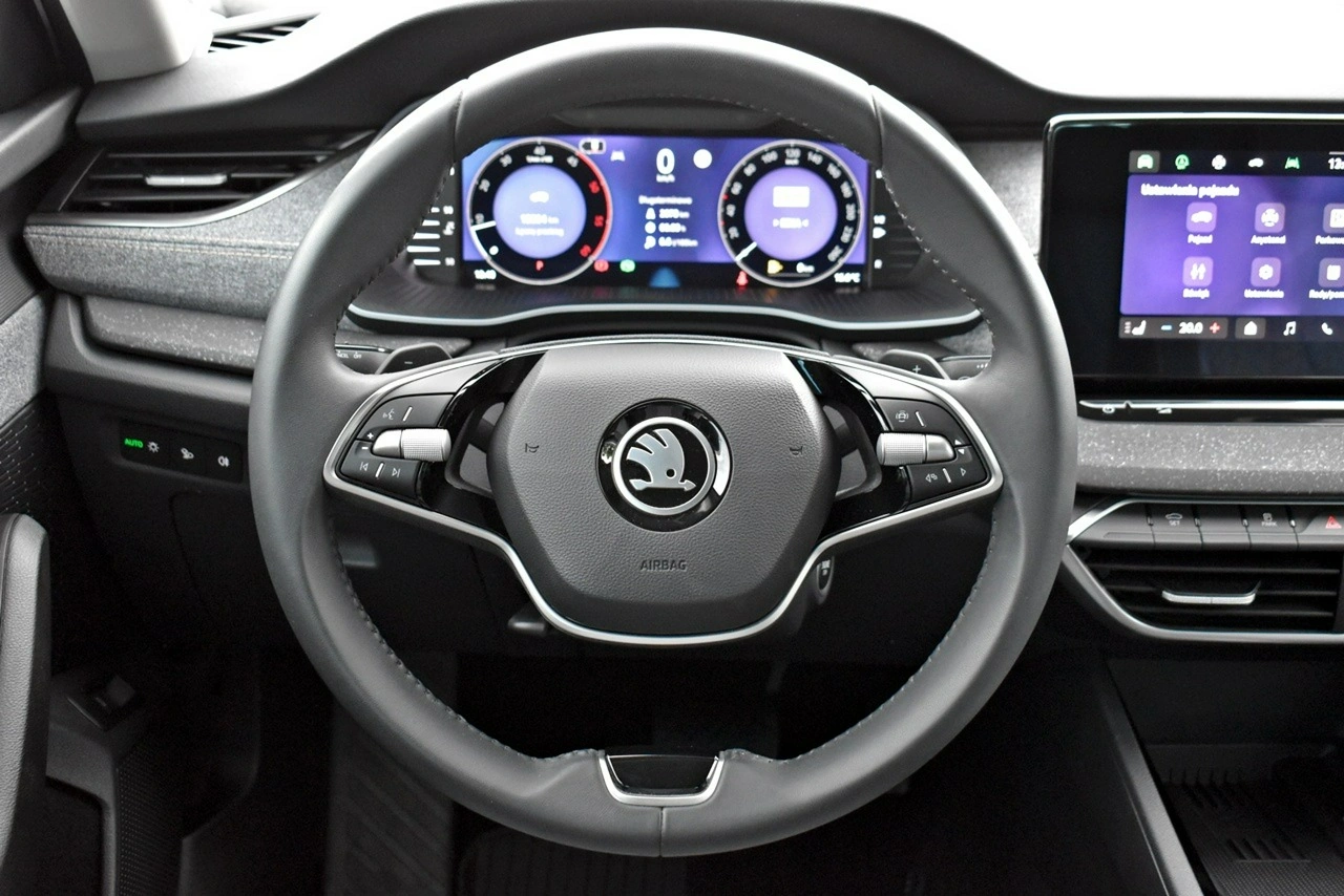 Skoda Octavia - Zdjęcie 14