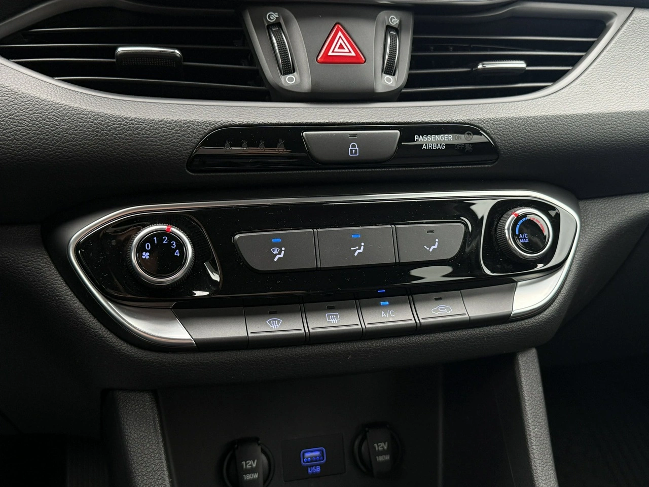 Hyundai i30 - Zdjęcie 11