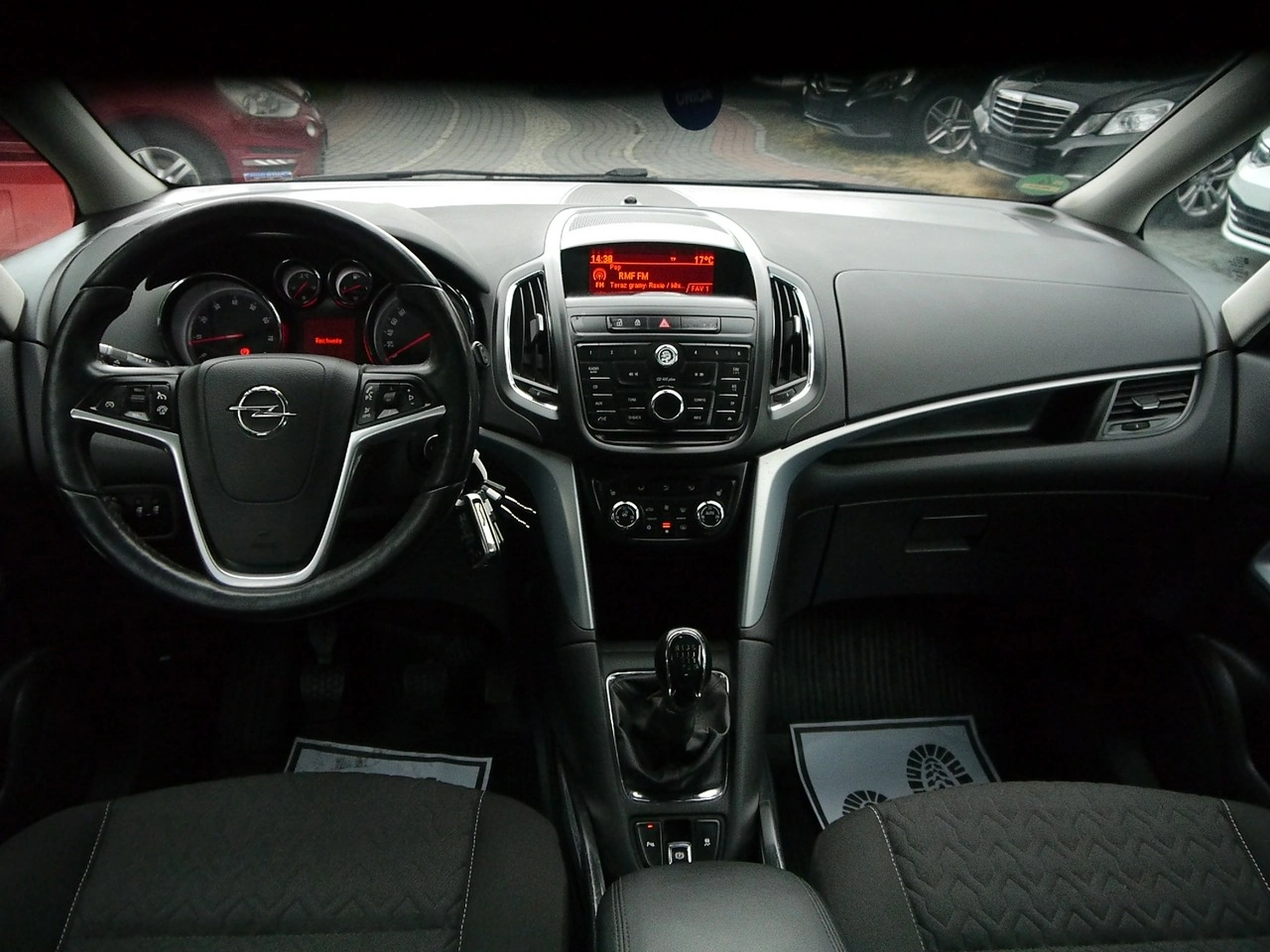 Opel Zafira - Zdjęcie 21