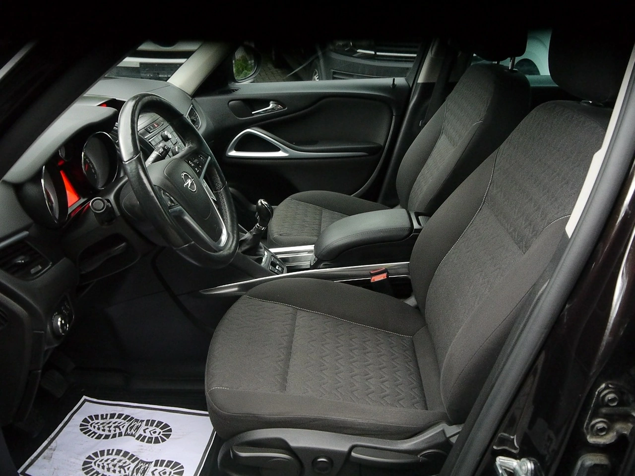 Opel Zafira - Zdjęcie 28
