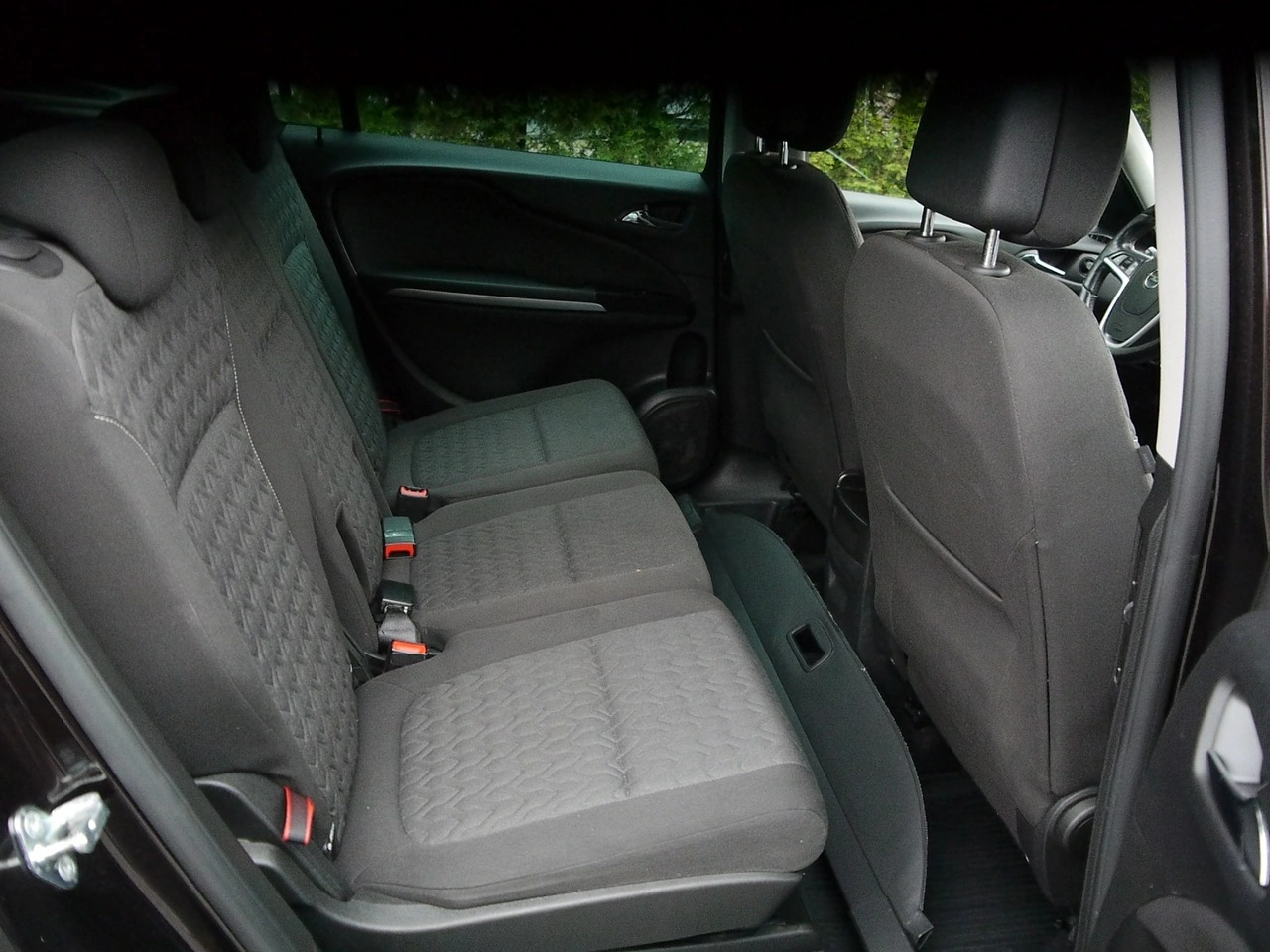 Opel Zafira - Zdjęcie 30