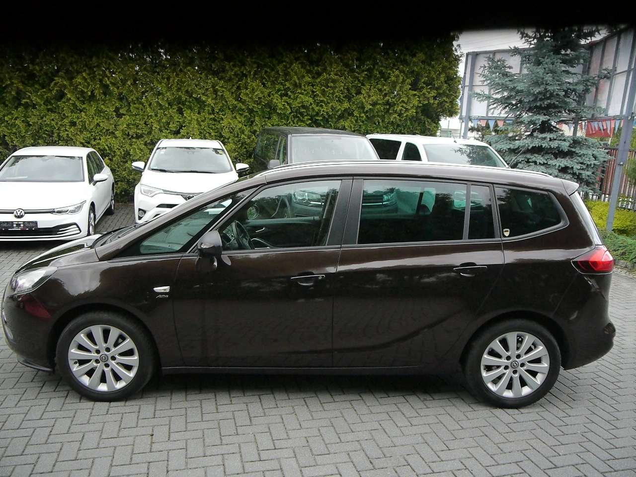 Opel Zafira - Zdjęcie 8