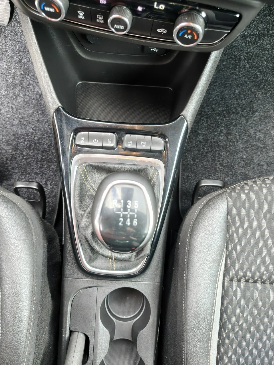 Opel Crossland X - Zdjęcie 14
