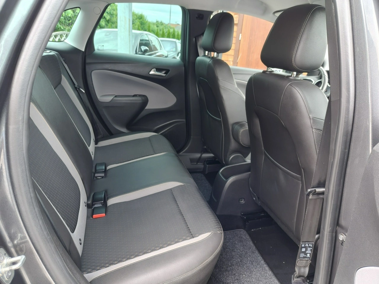 Opel Crossland X - Zdjęcie 23