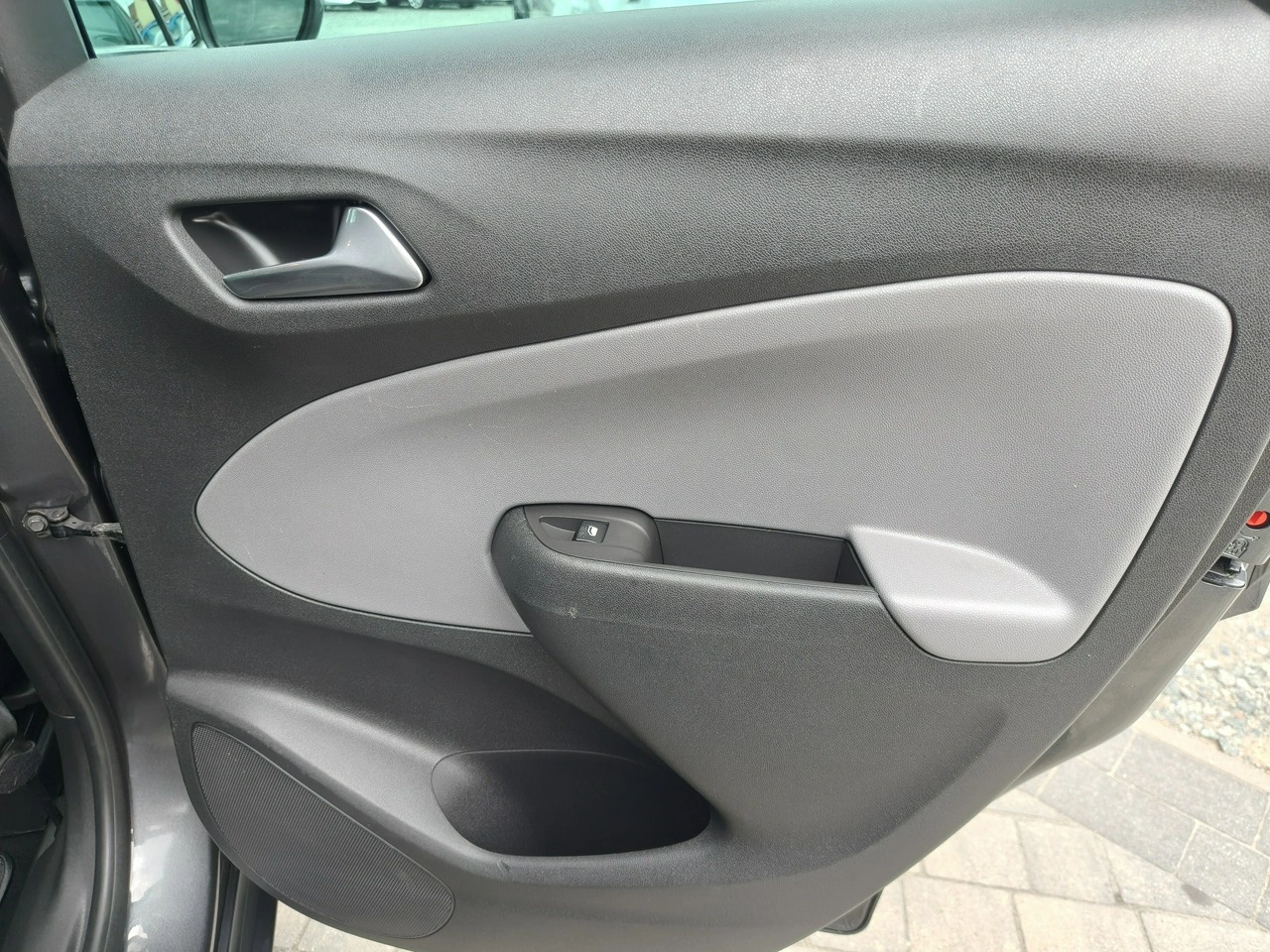 Opel Crossland X - Zdjęcie 24