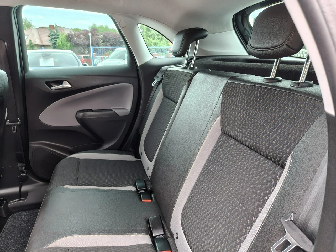 Opel Crossland X - Zdjęcie 25