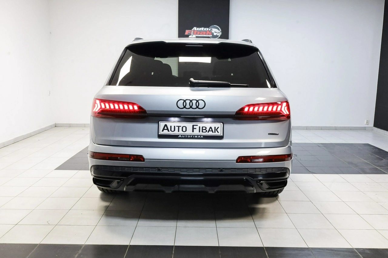 Audi Q7 - Zdjęcie 10