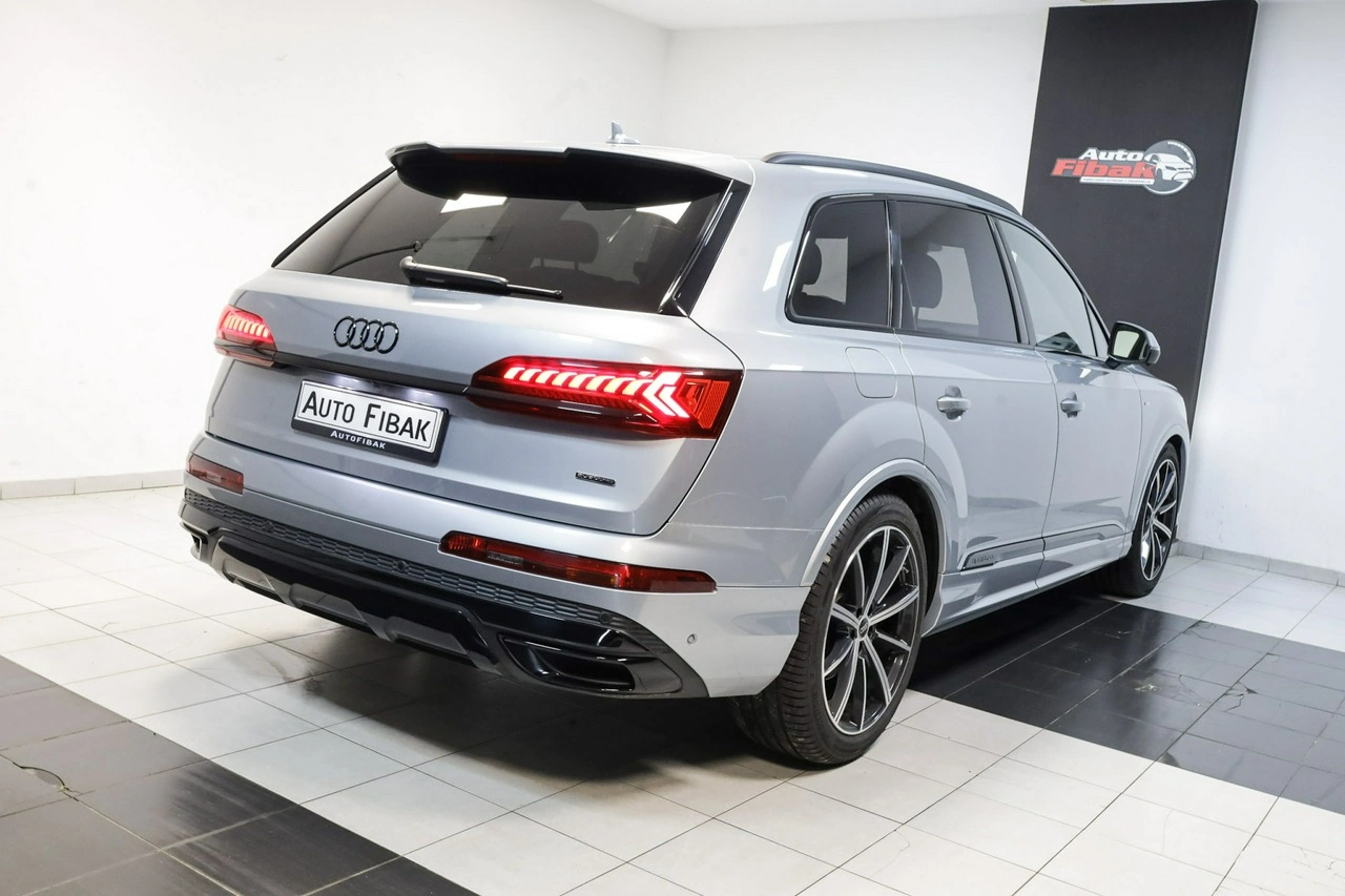 Audi Q7 - Zdjęcie 8