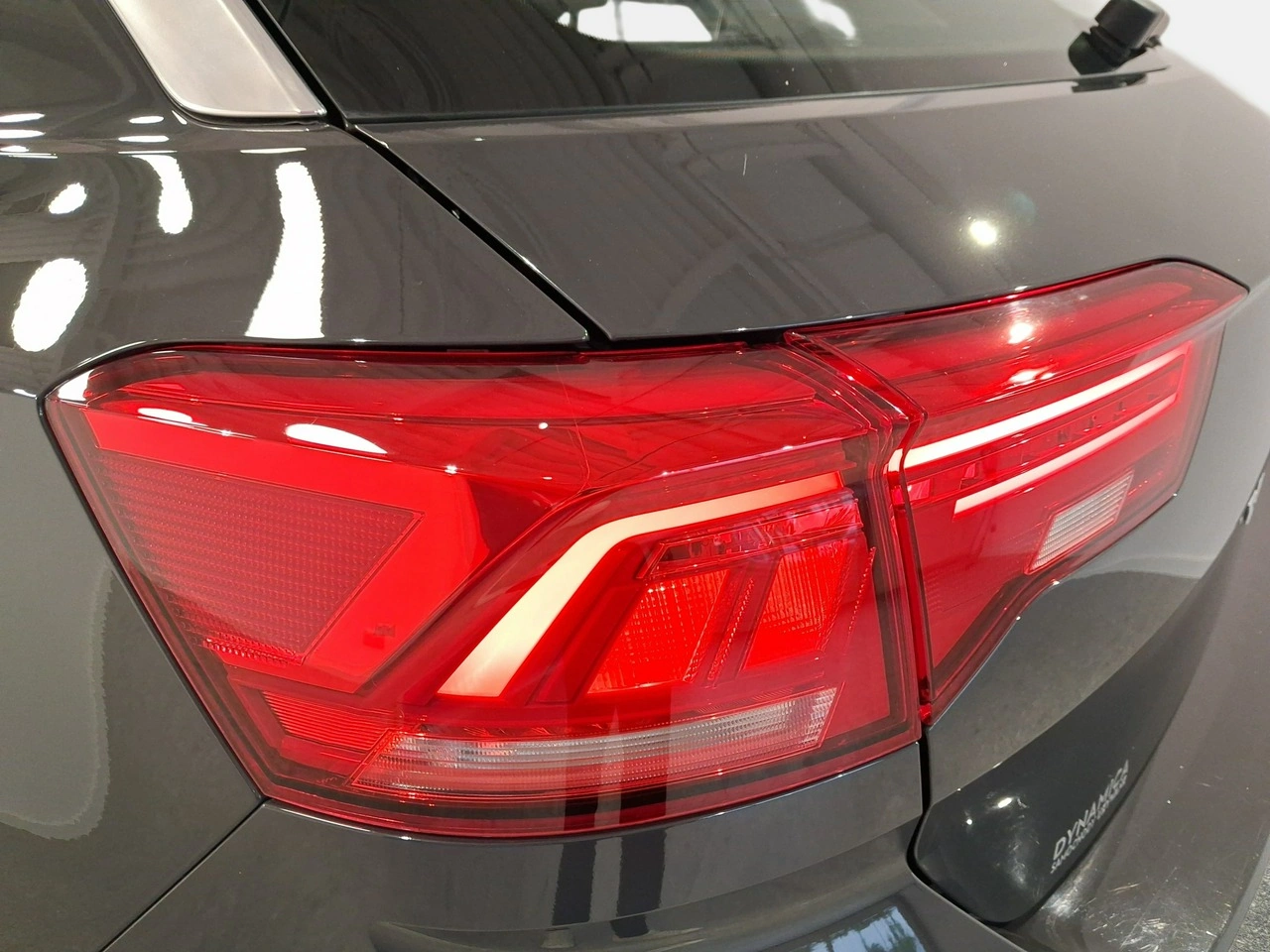 Volkswagen T-Roc - Zdjęcie 10