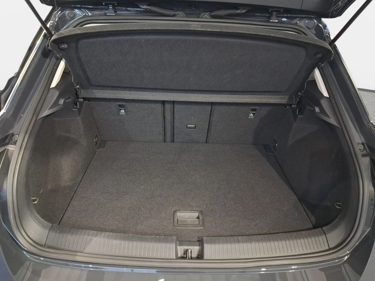 Volkswagen T-Roc - Zdjęcie 13
