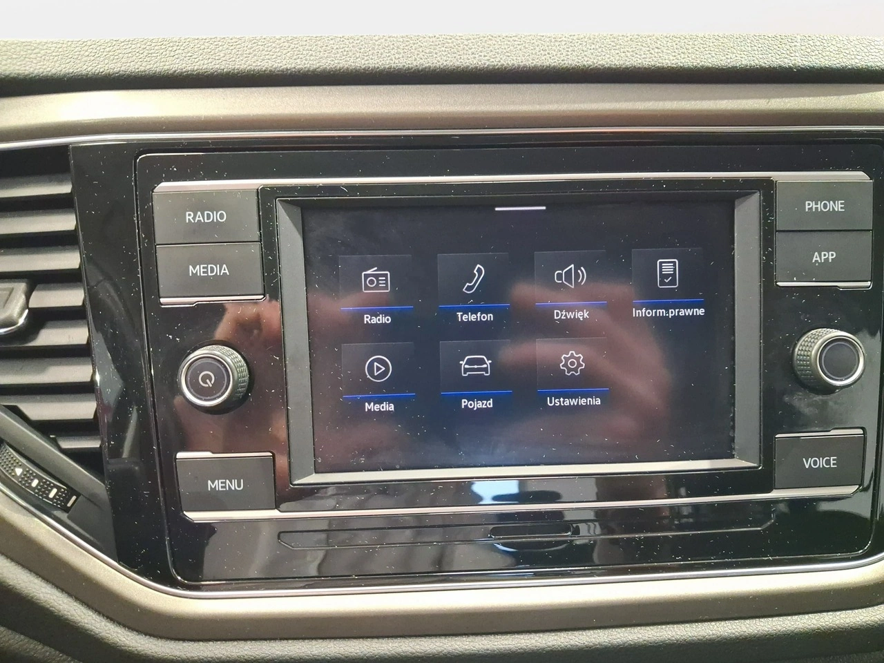 Volkswagen T-Roc - Zdjęcie 22