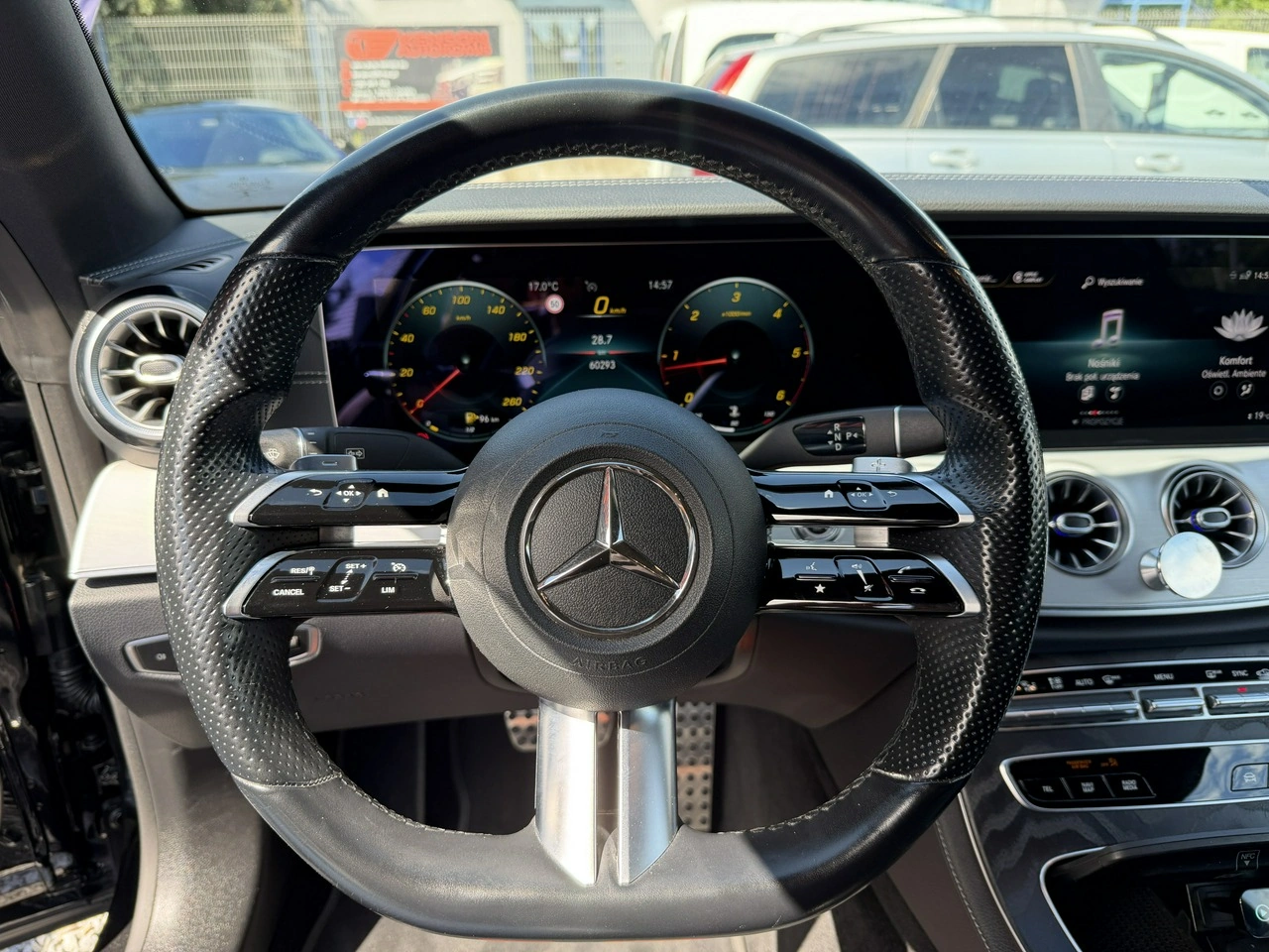 Mercedes E 220 - Zdjęcie 15