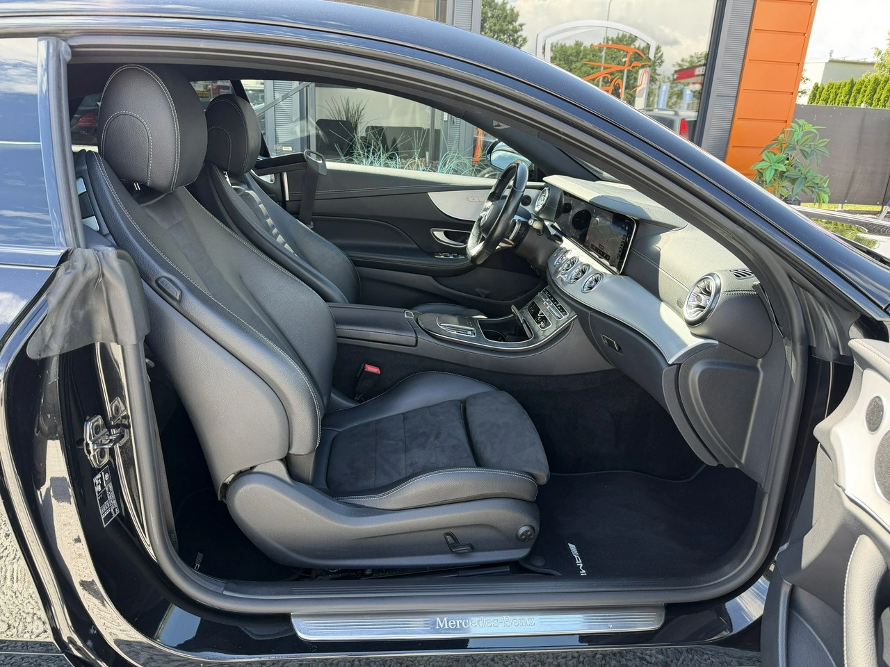 Mercedes E 220 - Zdjęcie 23