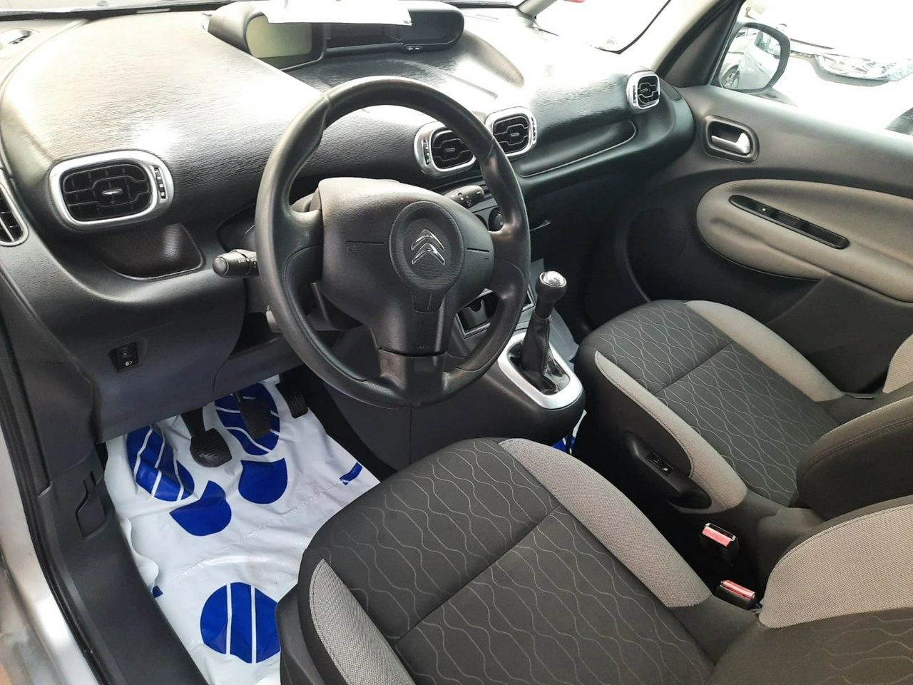 Citroën C3 Picasso - Zdjęcie 17