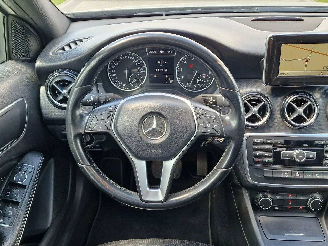 Mercedes A 180 - Zdjęcie 29
