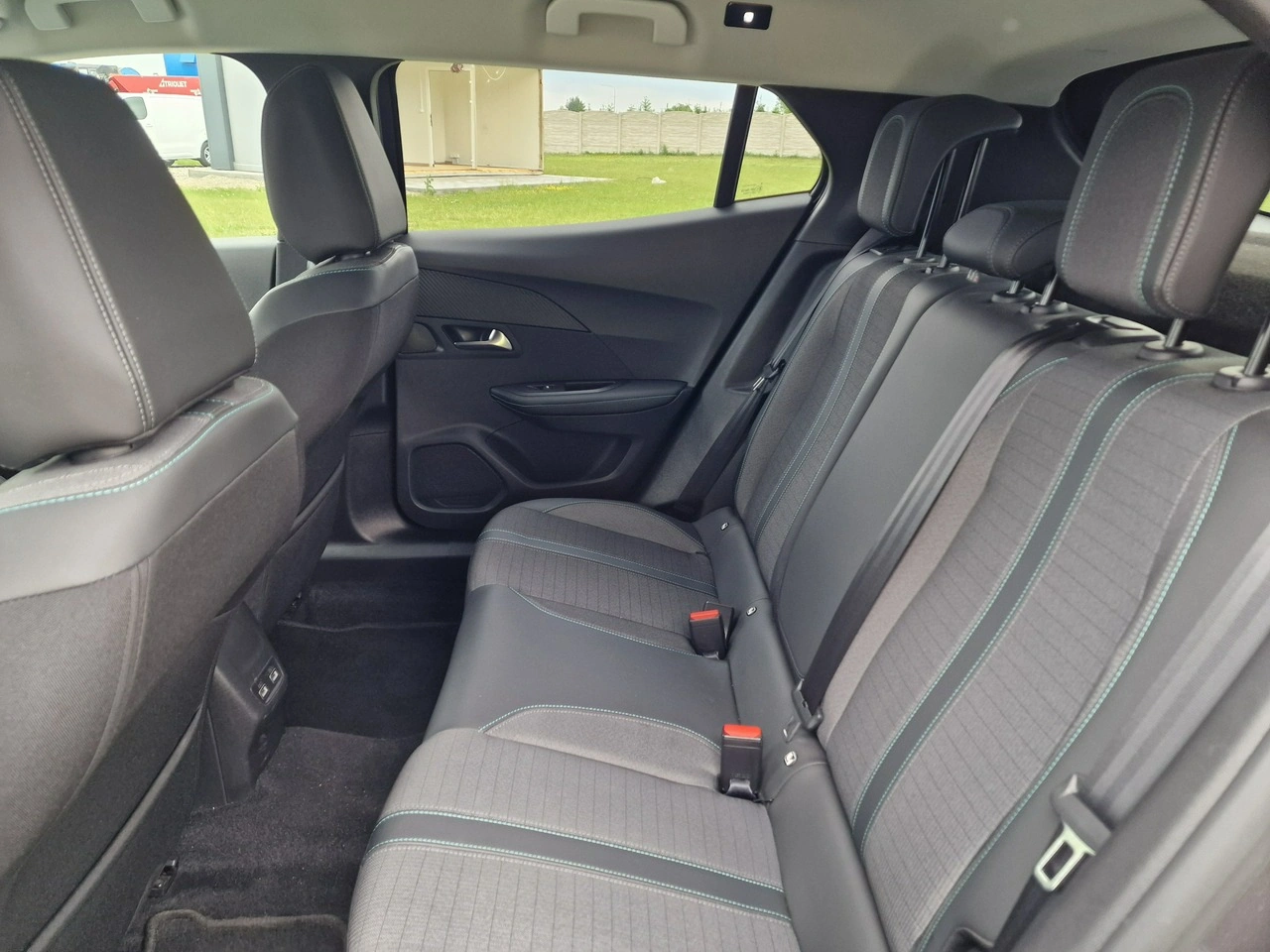 Peugeot 2008 - Zdjęcie 16