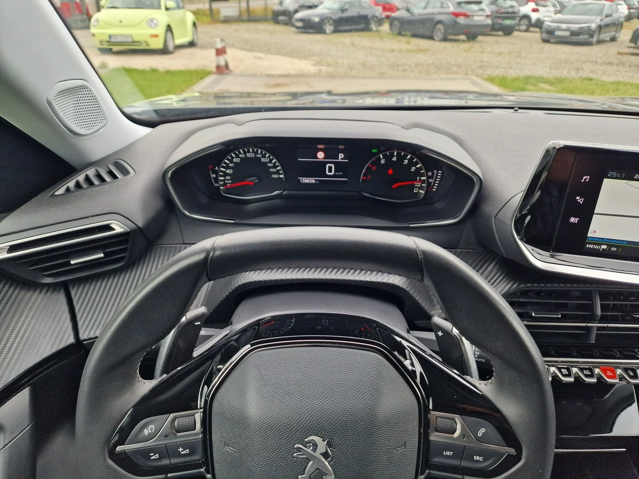 Peugeot 2008 - Zdjęcie 25